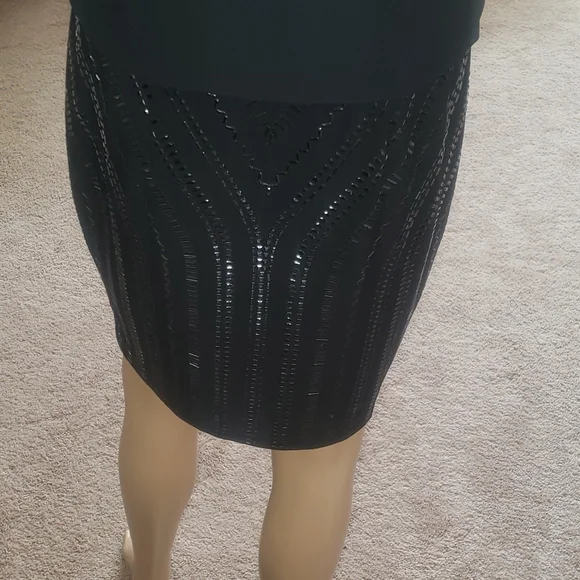 Cache 2 beaded mockneck & skirt flowy upper keyhole back - Picture 7 of 11